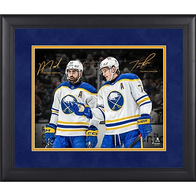 Alex Tuch et Tage Thompson, des Sabres de Buffalo, photo encadrée 11 x 14 pouces - Signatures reproduites