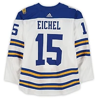 Maillot blanc adidas n° 15 des Sabres de Buffalo, porté à l'entraînement par Jack Eichel lors du match contre les Rangers de New York le 1er janvier 2018 - Classique hivernale de la LNH - Porté pendant l'échauffement