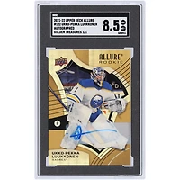 Carte recrue 8.5 authentifiée Upper Deck Allure Golden Treasures #122 #1/1 SGC autographiée par Ukko-Pekka Luukkonen Buffalo Sabres 2021-22