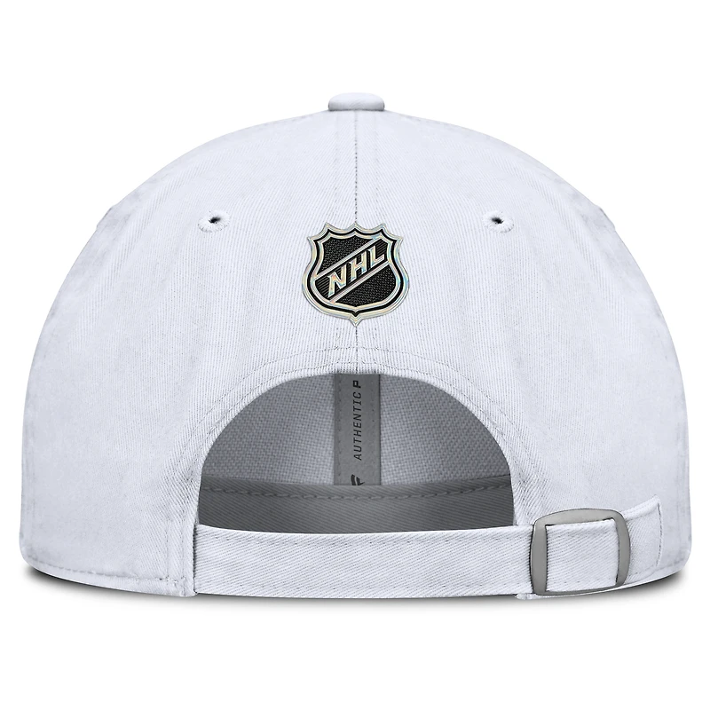 Casquette ajustable authentique Pro Hockey Fights Cancer des Flames de Calgary pour hommes Fanatics blanche