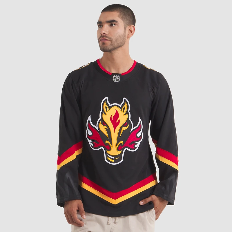 Maillot extérieur Premium blanc Calgary Flames Fanatics pour homme