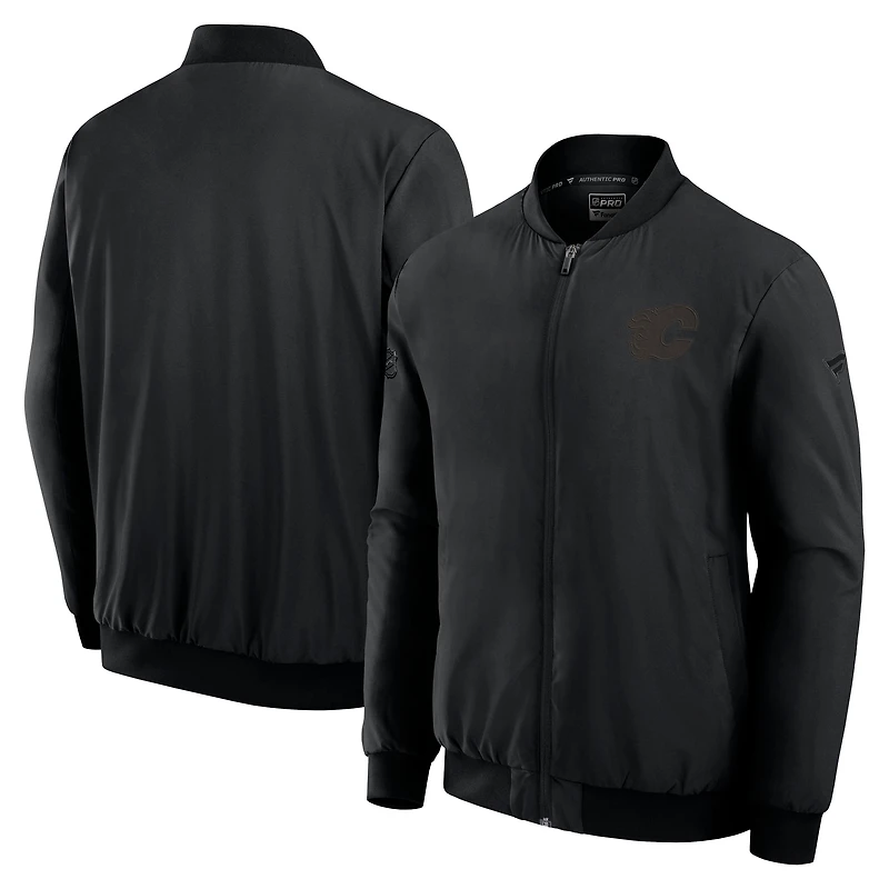 Blouson aviateur léger entièrement zippé Fanatics noir des Flames de Calgary Authentic Pro Road pour homme