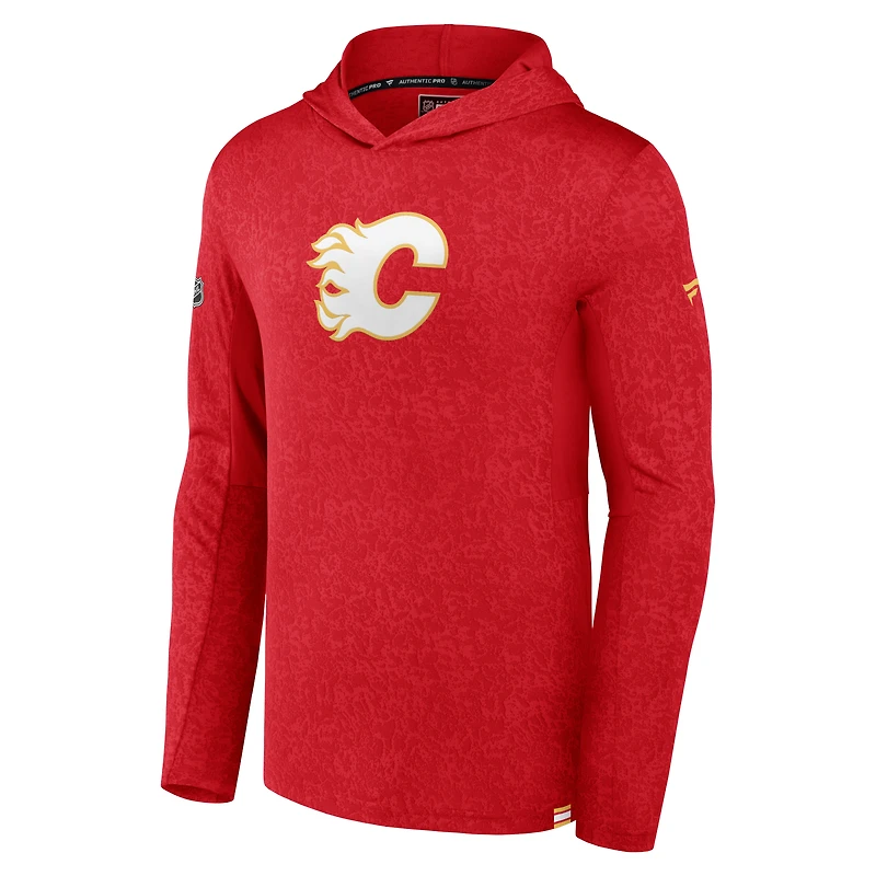 Sweat à capuche léger Fanatics rouge des Flames de Calgary Authentic Pro pour hommes