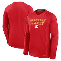 T-shirt à manches longues authentique Pro Rink Tech rouge Calgary Flames Fanatics pour homme