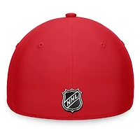 Casquette flexible rouge authentique du camp d'entraînement professionnel des Flames de Calgary Fanatics pour hommes