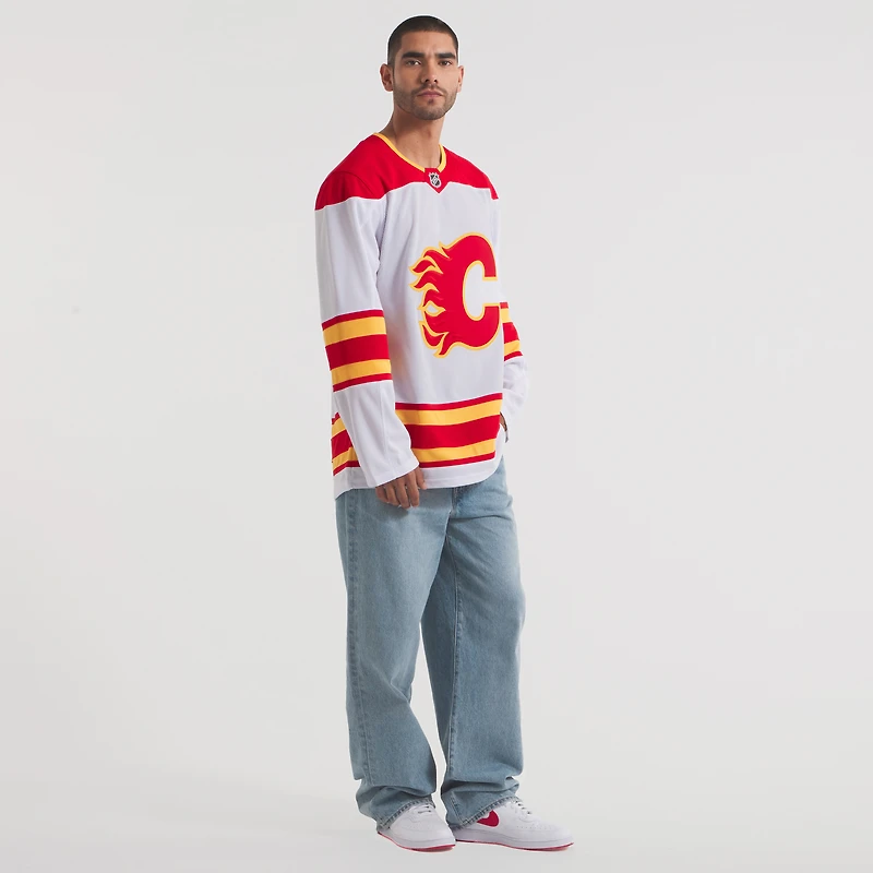 Maillot extérieur Premium blanc Calgary Flames Fanatics pour homme