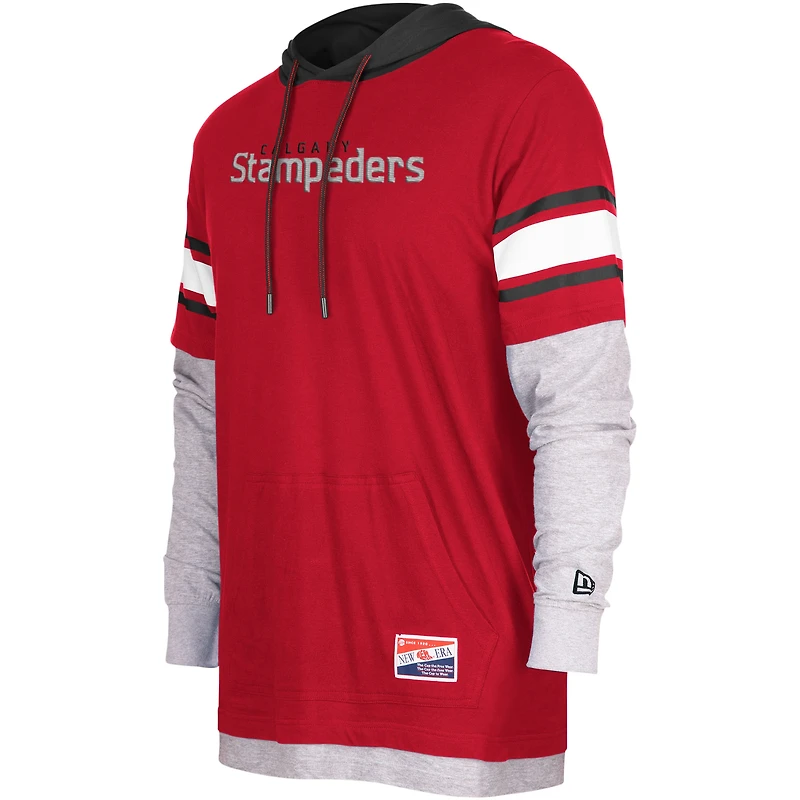 Chandail à capuchon Twofer des Stampeders de Calgary 5th & Ocean by New Era pour hommes, rouge
