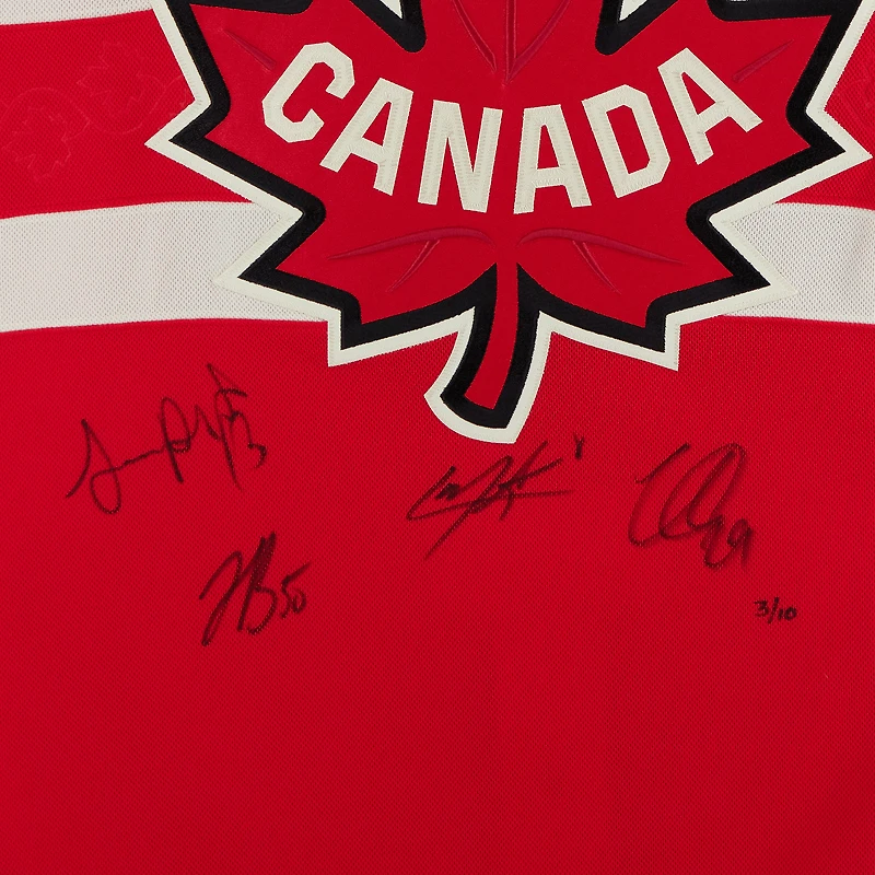 Maillot rouge premium autographié par Nathan MacKinnon, Cale Makar, Sam Reinhart et Jordan Binnington Canada pour le tournoi des 4 Nations - Édition limitée à 10 exemplaires
