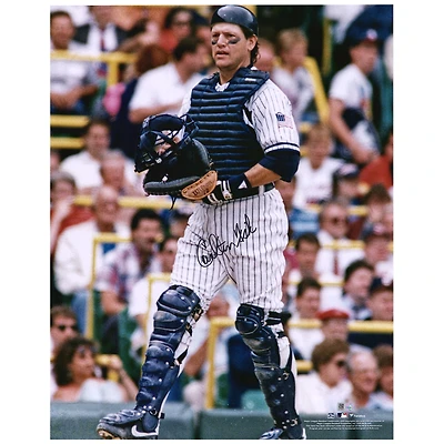 Photo de l'équipement du receveur de Carlton Fisk, joueur des White Sox de Chicago, autographiée (40 x 50 cm).