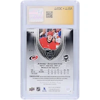 Carte recrue autographiée 2018-19 Upper Deck The Cup Fine Silver #R-AS par Andrei Svechnikov des Hurricanes de la Caroline, carte authentifiée Auto 10 CGC Fanatics Witnessed
