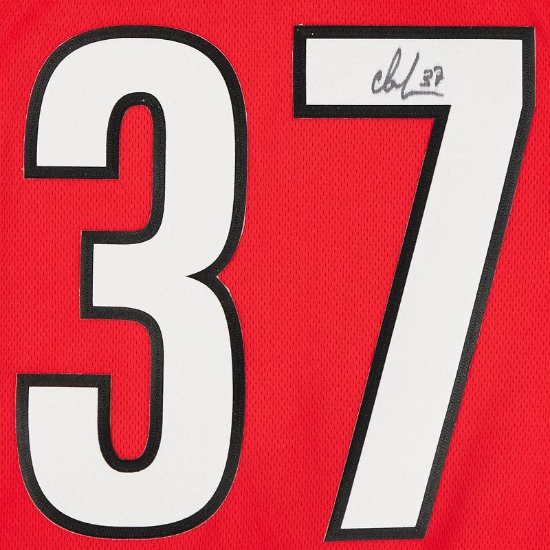 Maillot rouge autographié par Andrei Svechnikov des Hurricanes de la Caroline