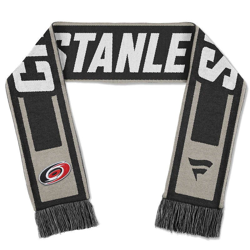 Écharpe de vestiaire des Hurricanes de la Caroline, champions de la Coupe Stanley 2026 (Fanatics)