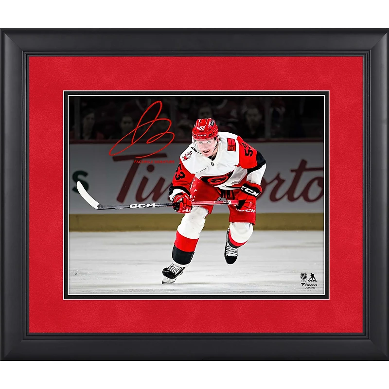 Photo encadrée avec fac-similé de la signature de Jackson Blake, joueur des Hurricanes de la Caroline, format 11 x 14 pouces.