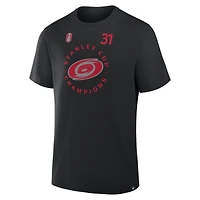 T-shirt authentique Fanatics Frederik Andersen noir des Hurricanes de la Caroline, champions Coupe Stanley 2026. Nom et numéro du joueur professionnel.