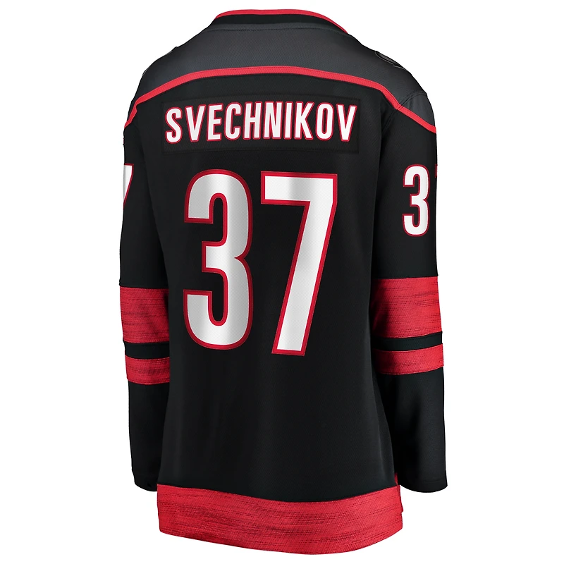 Maillot domicile noir des Hurricanes de la Caroline, champions Coupe Stanley 2026, modèle « Breakaway » Fanatics pour femmes, avec Andrei Svechnikov.