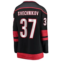 Maillot domicile noir des Hurricanes de la Caroline, champions Coupe Stanley 2026, modèle « Breakaway » Fanatics pour femmes, avec Andrei Svechnikov.