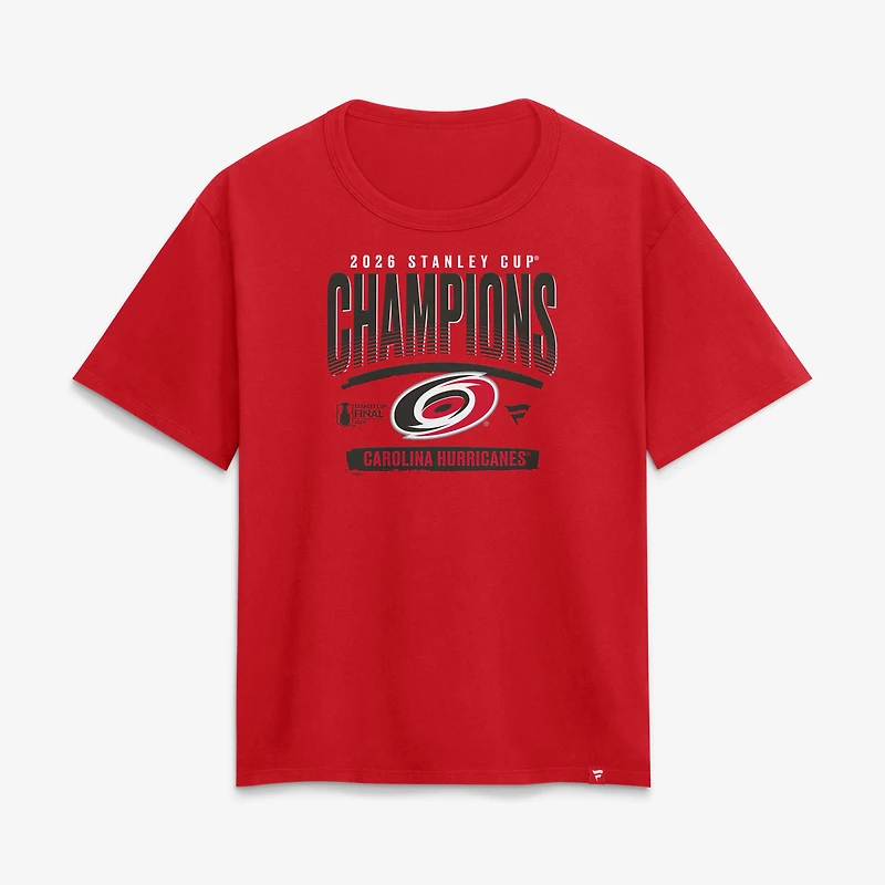 T-shirt Fanatics rouge pour femmes des Hurricanes de la Caroline, champions Coupe Stanley 2026, avec signature l'équipe