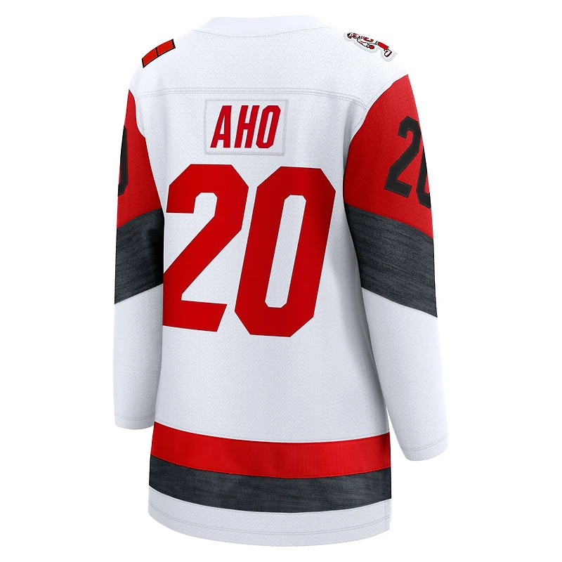 Maillot extérieur blanc Sebastian Aho des Hurricanes de la Caroline pour femmes Fanatics