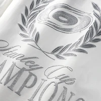 Haut court blanc Fanatics pour femmes, Carolina Hurricanes, champions de la Coupe Stanley 2026, USA 250