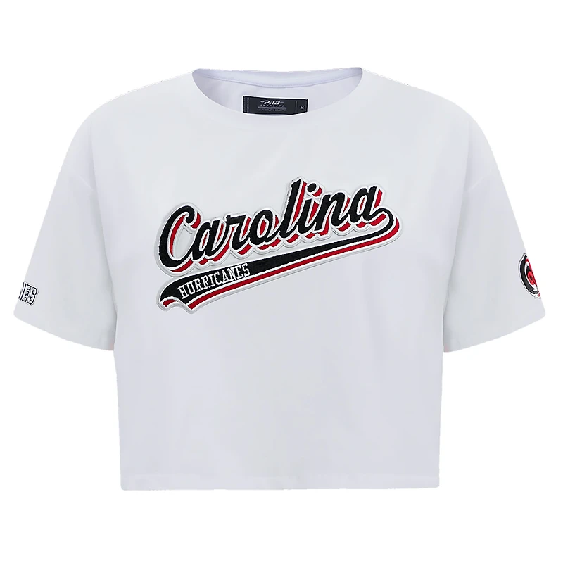 T-shirt court Pro Standard blanc pour femmes des Hurricanes de la Caroline Boxy Script Tail