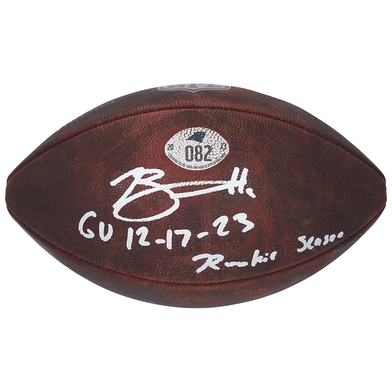 Ballon de football américain dédicacé par Bryce Young des Carolina Panthers lors du match contre les Atlanta Falcons le 17 décembre 2023, avec plusieurs inscriptions - n° 82