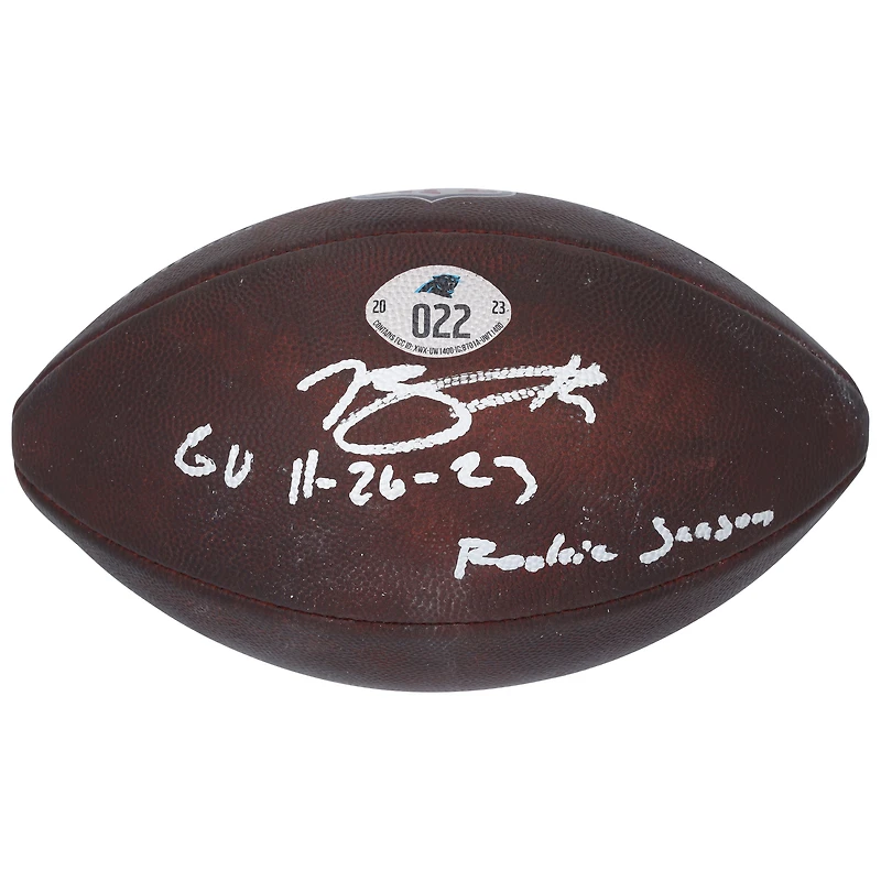 Ballon de football américain dédicacé par Bryce Young, Carolina Panthers, lors du match contre les Tennessee Titans le 26 novembre 2023, avec plusieurs inscriptions - n° 22