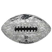 Hommage des Carolina Panthers 2024 au service Wilson Pro Football