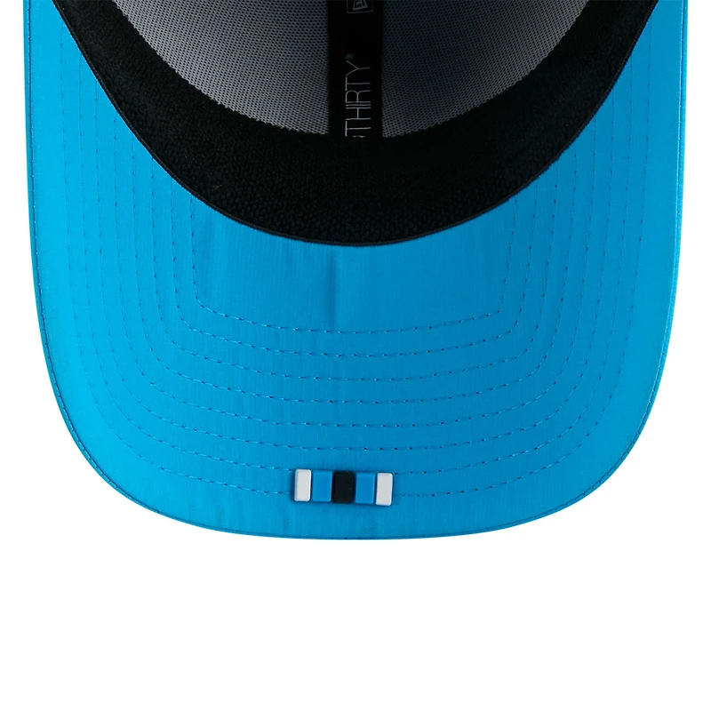 Casquette New Era bleue 39THIRTY Flex des Carolina Panthers 2025 Sideline pour homme