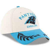 Casquette New Era 39THIRTY Flex crème/bleue Carolina Panthers 2025 NFL Draft pour homme