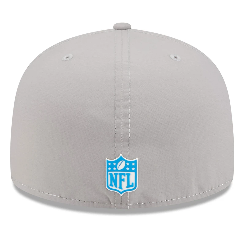 Casquette ajustée 59FIFTY Sideline 2025 des Carolina Panthers de New Era pour homme, grise