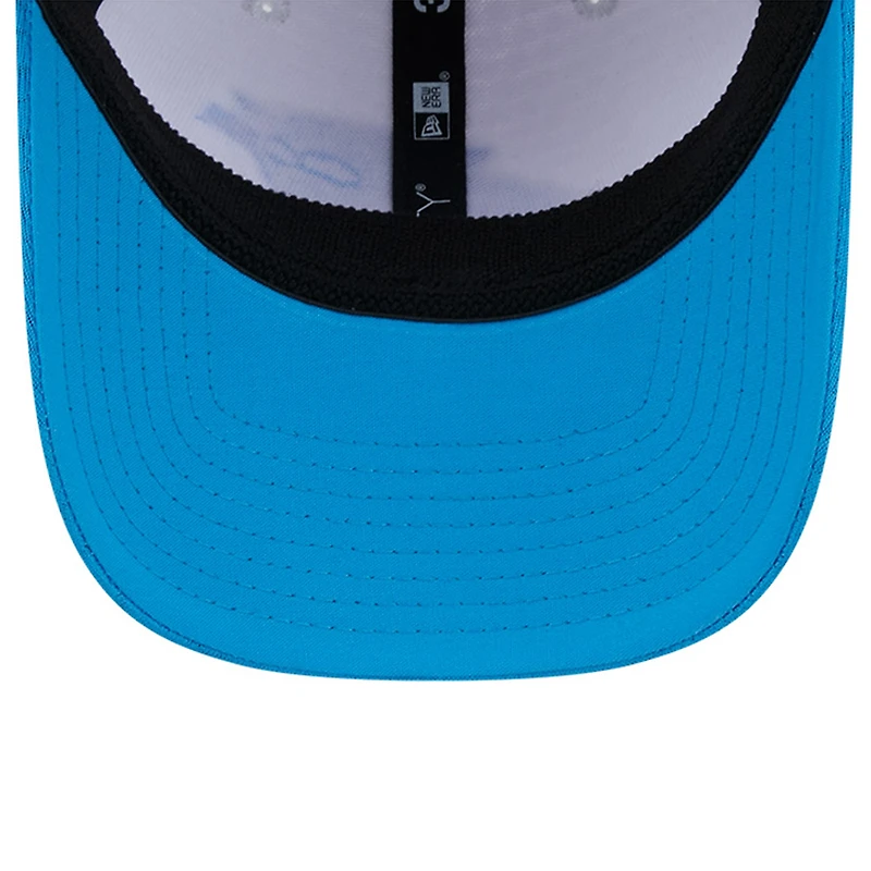 Casquette flexible 39THIRTY du camp d'entraînement NFL 2024 des Panthers de la Caroline New Era, blanc/bleu, pour hommes