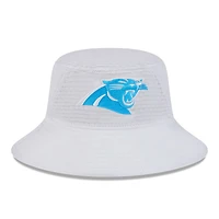 Chapeau bob extensible New Era pour hommes des Carolina Panthers 2024 NFL Training Camp