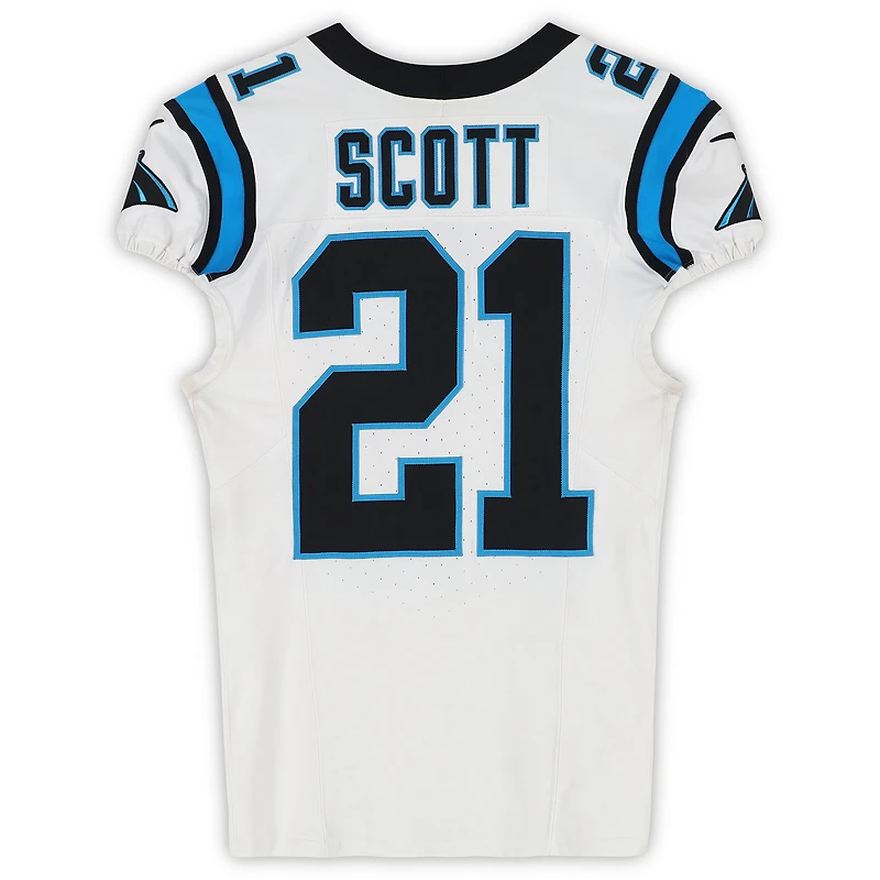Maillot blanc Nike n° 21 porté par Nick Scott (Carolina Panthers) lors du match contre les Buccaneers de Tampa Bay le 3 janvier 2026