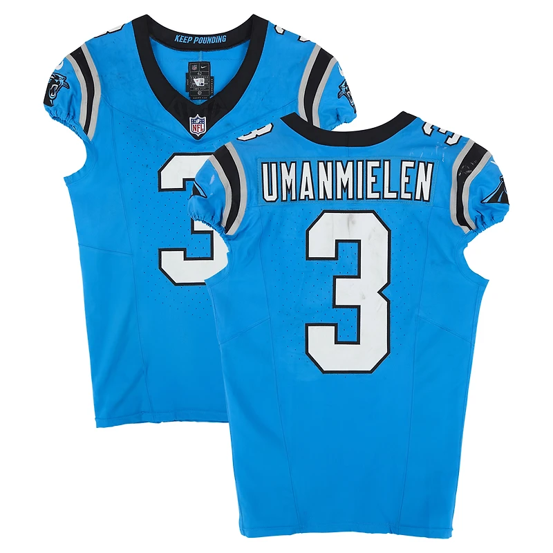 Maillot bleu Nike porté par Princely Umanmielen (Carolina Panthers) lors du match n°3 contre les Atlanta Falcons le 21 septembre 2025