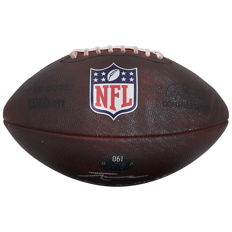 Ballon de football américain utilisé lors du match contre les Cardinals de l'Arizona le 14 septembre 2025, autographié par Tetairoa McMillan (Carolina Panthers), avec plusieurs inscriptions