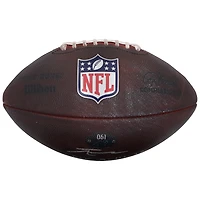 Ballon de football américain utilisé lors du match contre les Cardinals de l'Arizona le 14 septembre 2025, autographié par Tetairoa McMillan (Carolina Panthers), avec plusieurs inscriptions