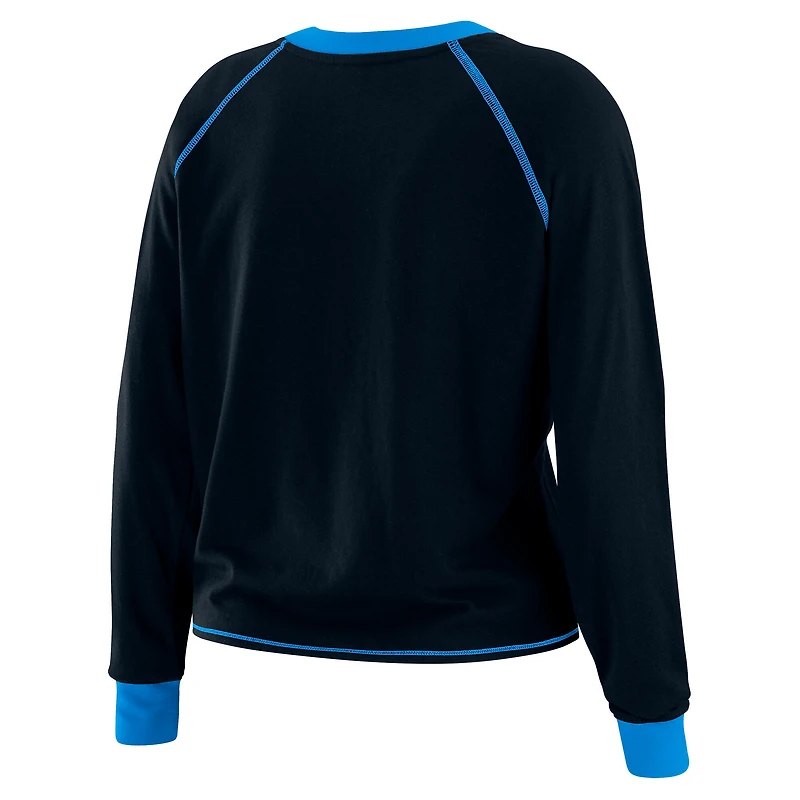 Haut à manches longues noué sur le devant noir/bleu Carolina Panthers pour femme WEAR by Erin Andrews
