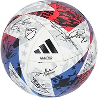 Ballon de soccer autographié du CF Montréal utilisé lors du match de la saison 2023 de la MLS avec 25 signatures - AE55894