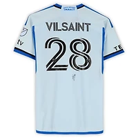 Maillot adidas bleu clair numéro 28, dédicacé par Jules-Anthony Vilsaint du CF Montréal, saison 2024 de la MLS - Taille M