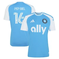Maillot réplique adidas Pep Biel bleu Charlotte FC 2026 Carolina pour homme : Crowns Up