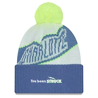 Bonnet tricoté à revers et pompon New Era Charlotte FC 2025 blanc pour homme