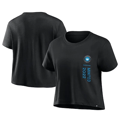 T-shirt court tendance Fanatics Charlotte FC Chip Pass pour femmes, noir