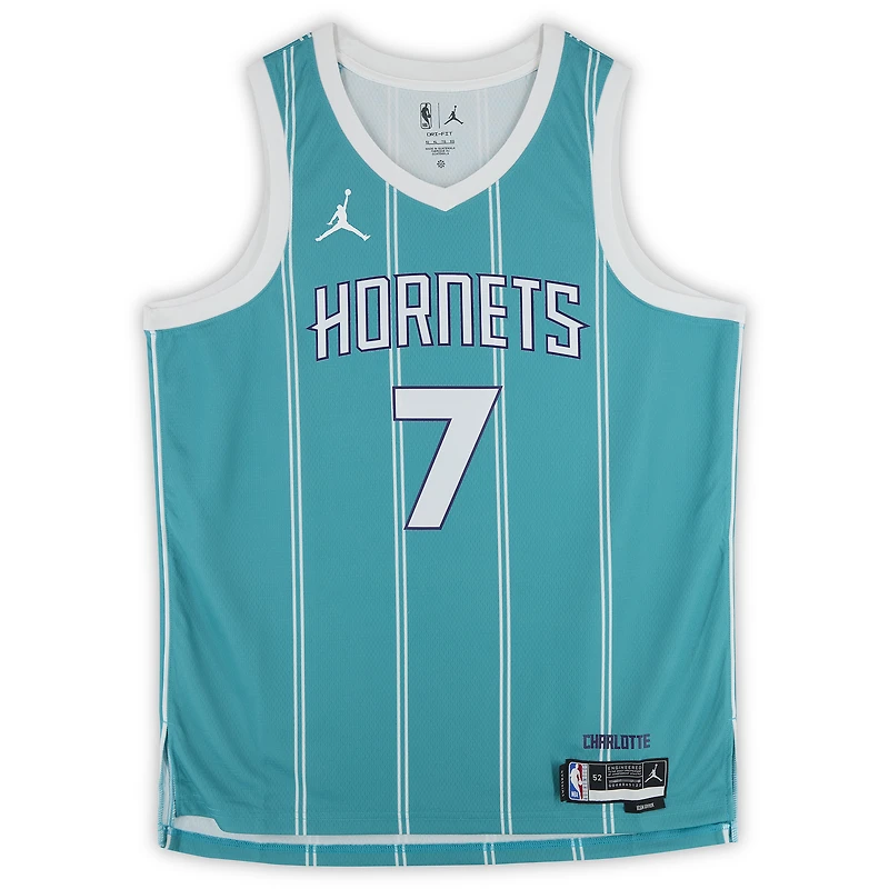 Maillot Swingman Jordan Brand Icon Edition turquoise autographié par Kon Knueppel des Charlotte Hornets
