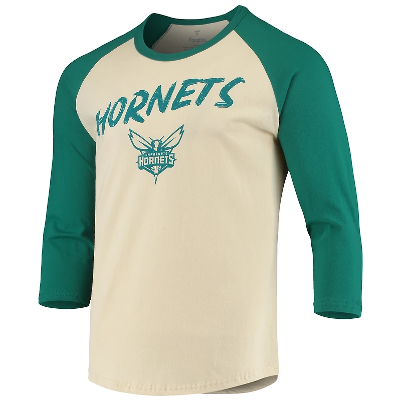 T-shirt raglan à manches 3/4 NBA Fanatics LaMelo Ball crème Charlotte Hornets pour hommes