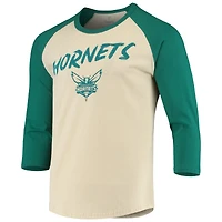 T-shirt raglan à manches 3/4 NBA Fanatics LaMelo Ball crème Charlotte Hornets pour hommes