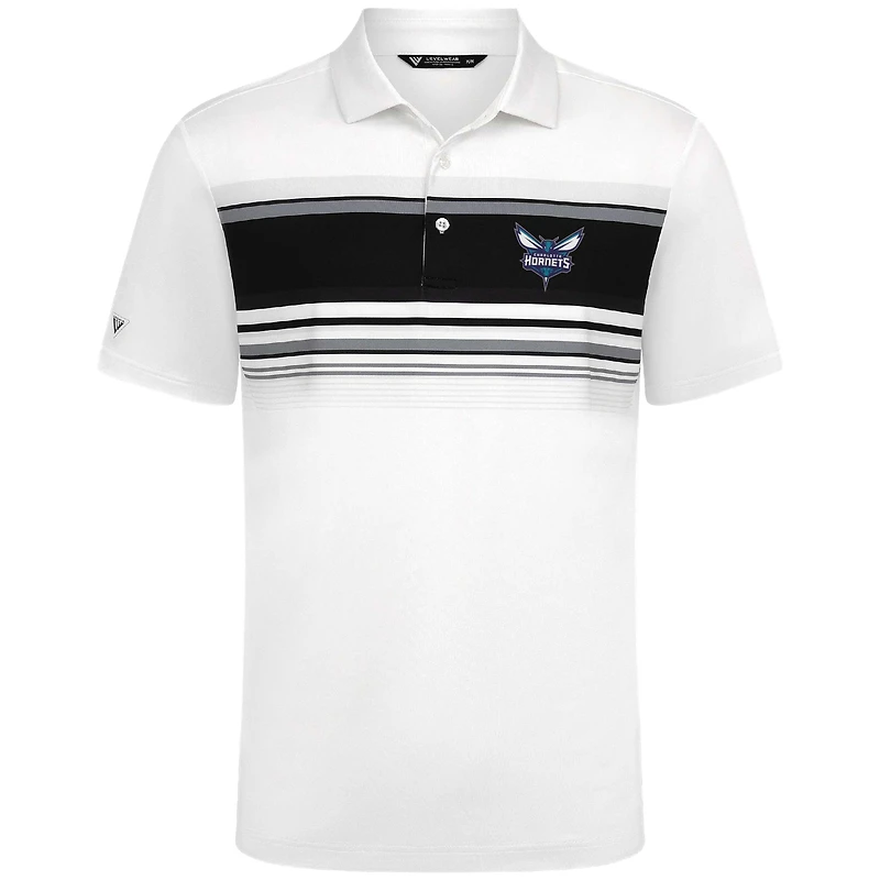 Polo blanc Onward des Charlotte Hornets pour homme Levelwear