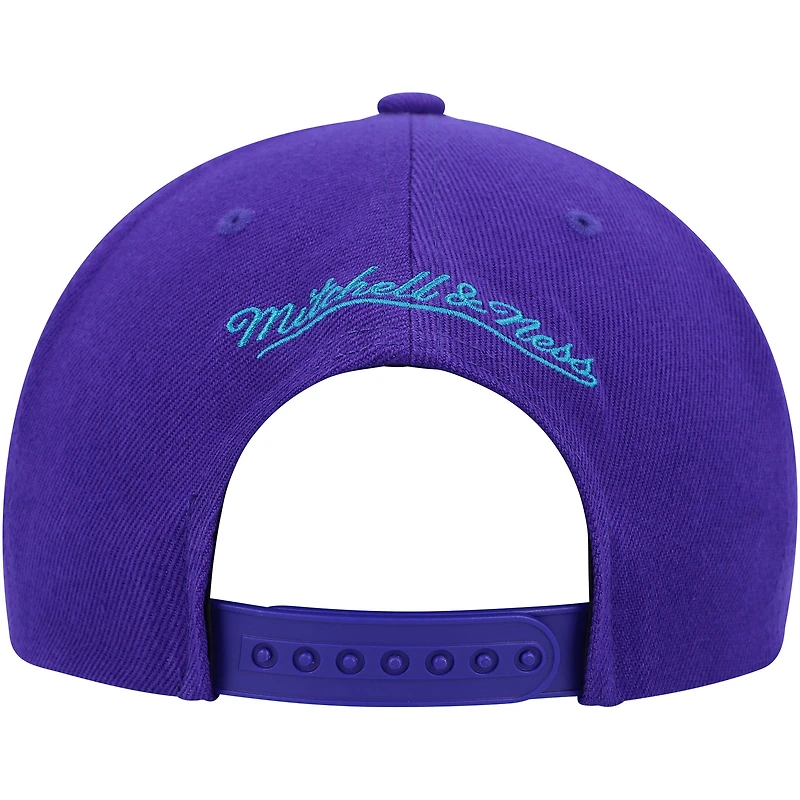 Men's Mitchell & Ness Purple Charlotte Hornets Side Core 2.0 Snapback Hat