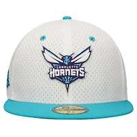 Casquette ajustée 59FIFTY Charlotte Hornets Throwback 2Tone New Era pour hommes, blanc/bleu sarcelle