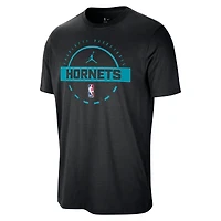 T-shirt d'entraînement Nike noir authentique des Charlotte Hornets pour homme