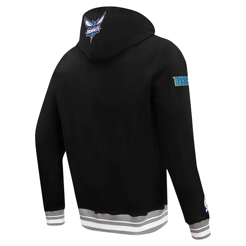 Sweat à capuche noir Pro Standard Charlotte Hornets Script Tail pour hommes